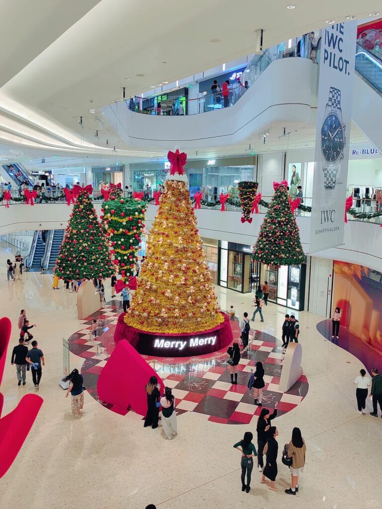 Trang trí noel cho trung tâm thương mại