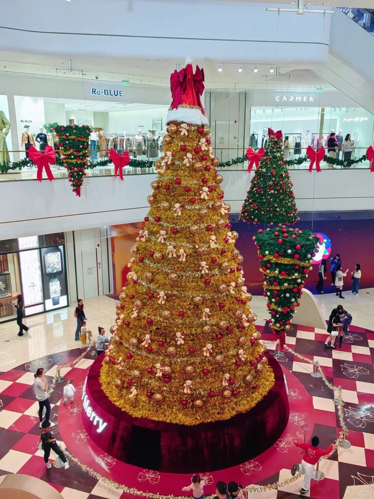 Trang trí noel cho trung tâm thương mại