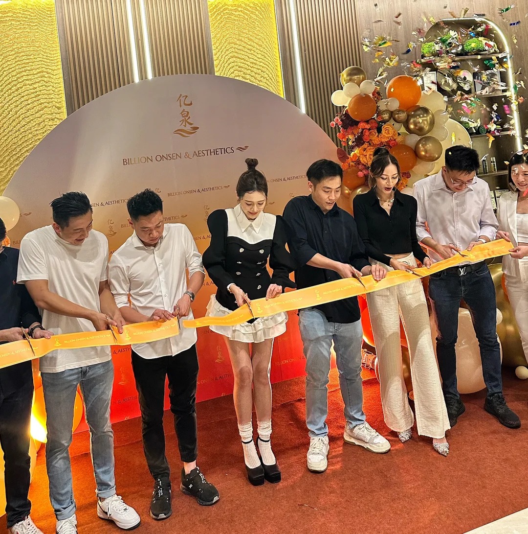 agency tổ chức khai trương tại hà nội