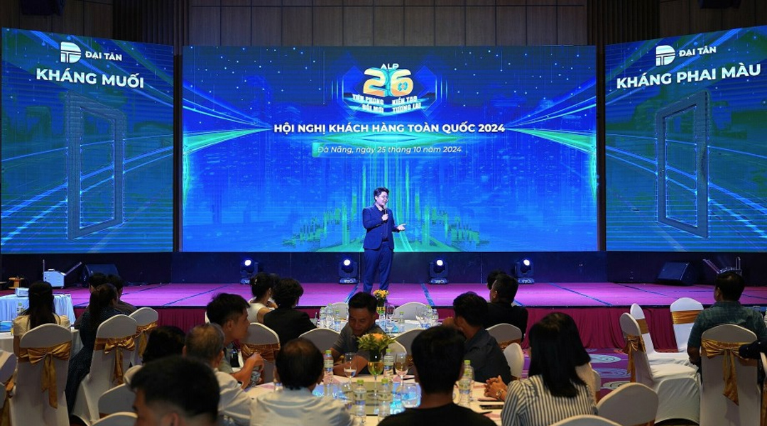 Tổ chức hội nghị khách hàng