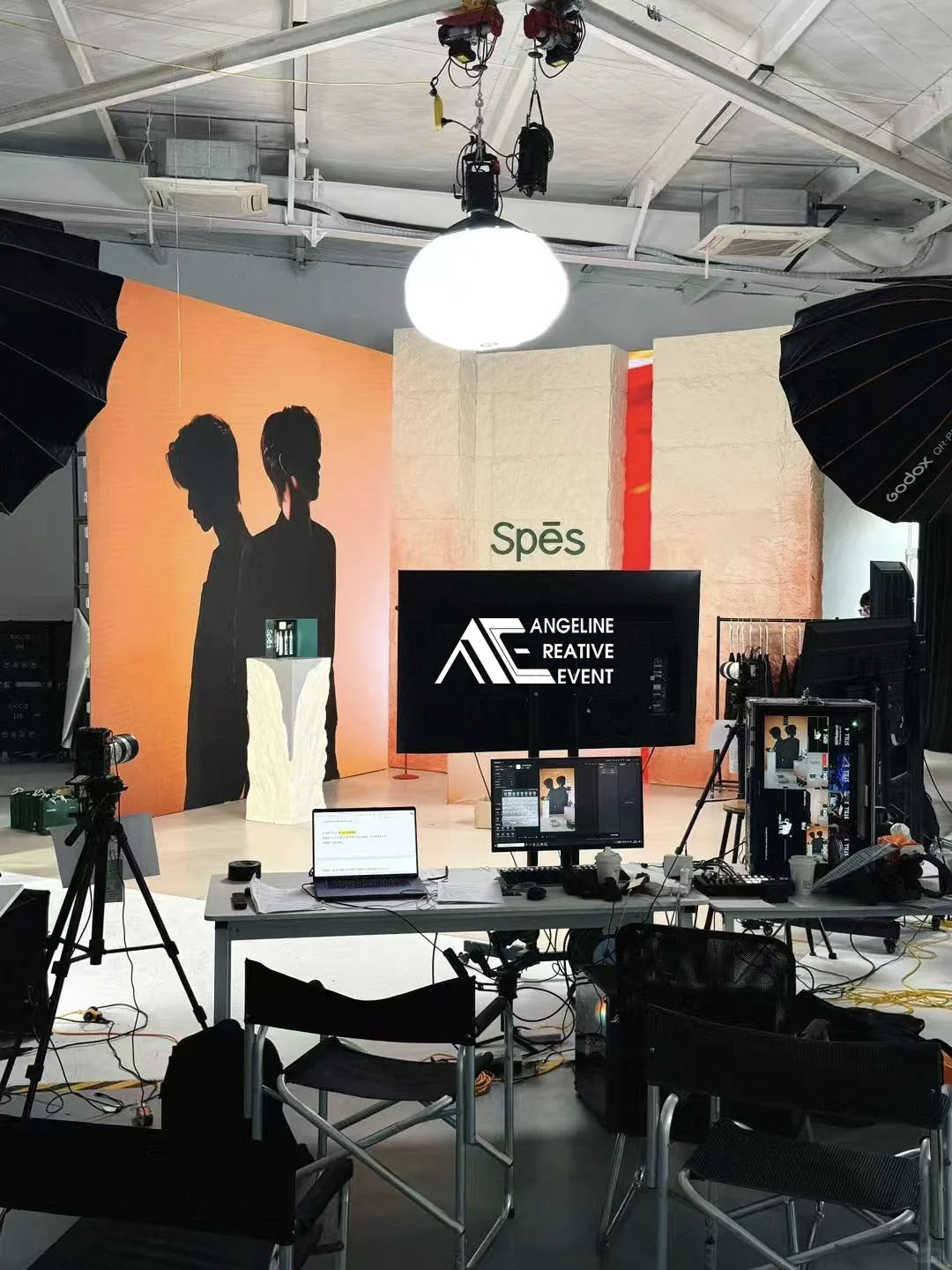 Booth Live Stream