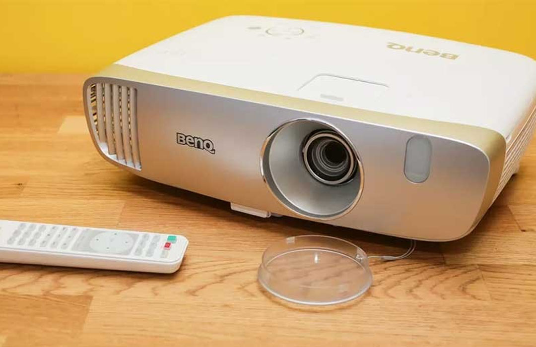 Máy chiếu 5000 lumens