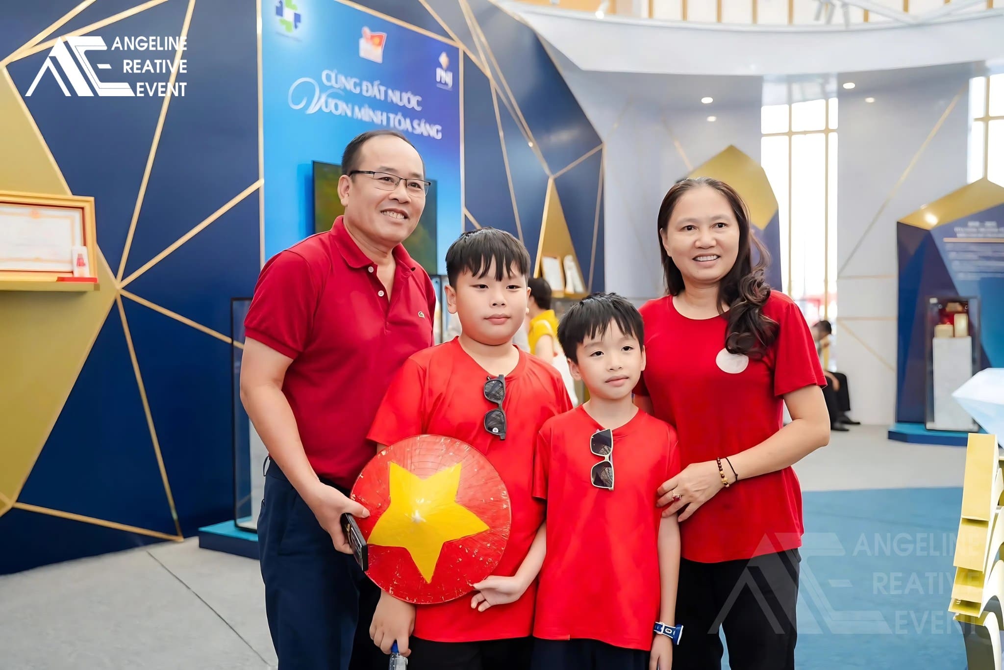 Gian hàng triển lãm PNJ