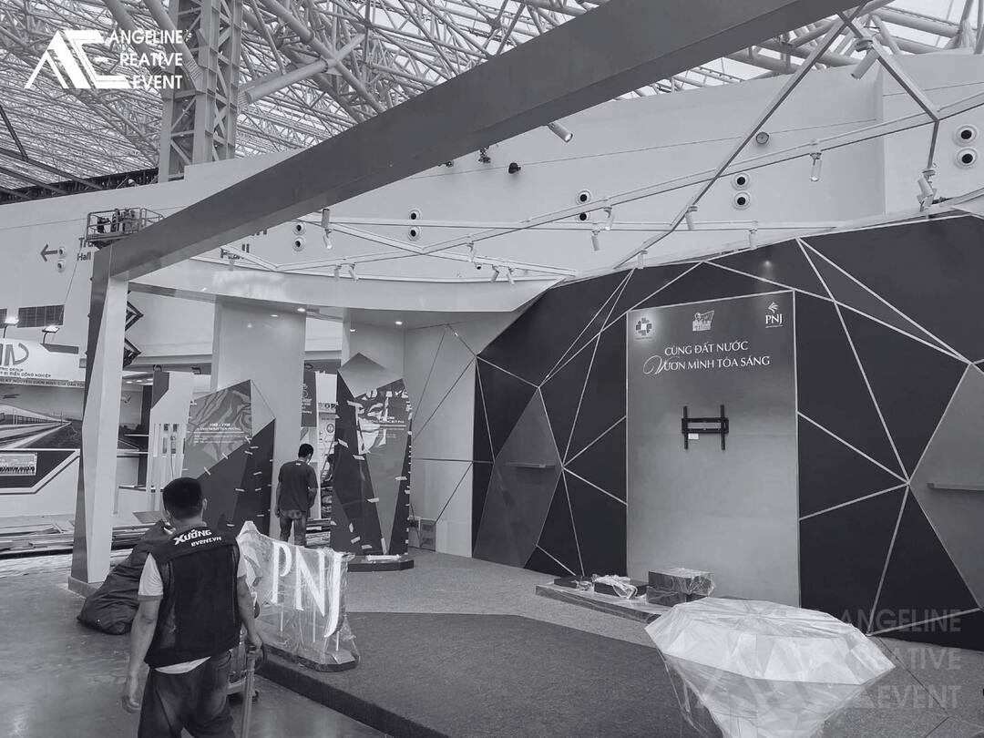 Thi công gian hàng triển lãm PNJ