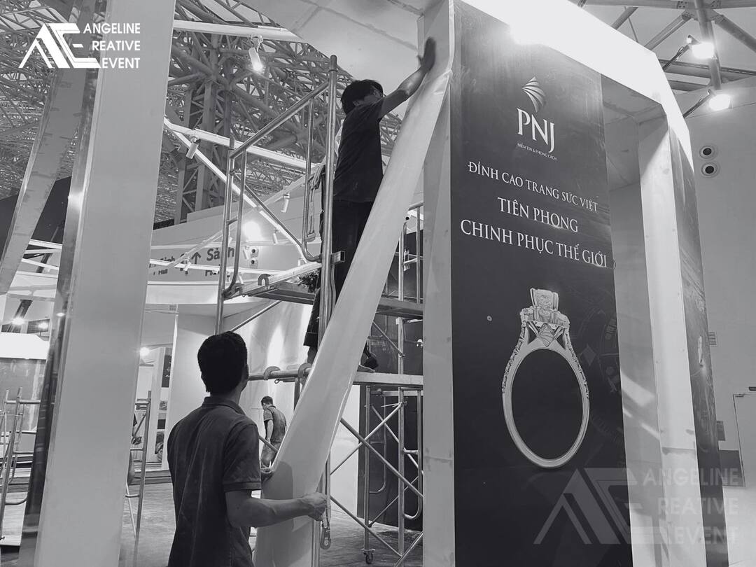Thi công gian hàng triển lãm PNJ