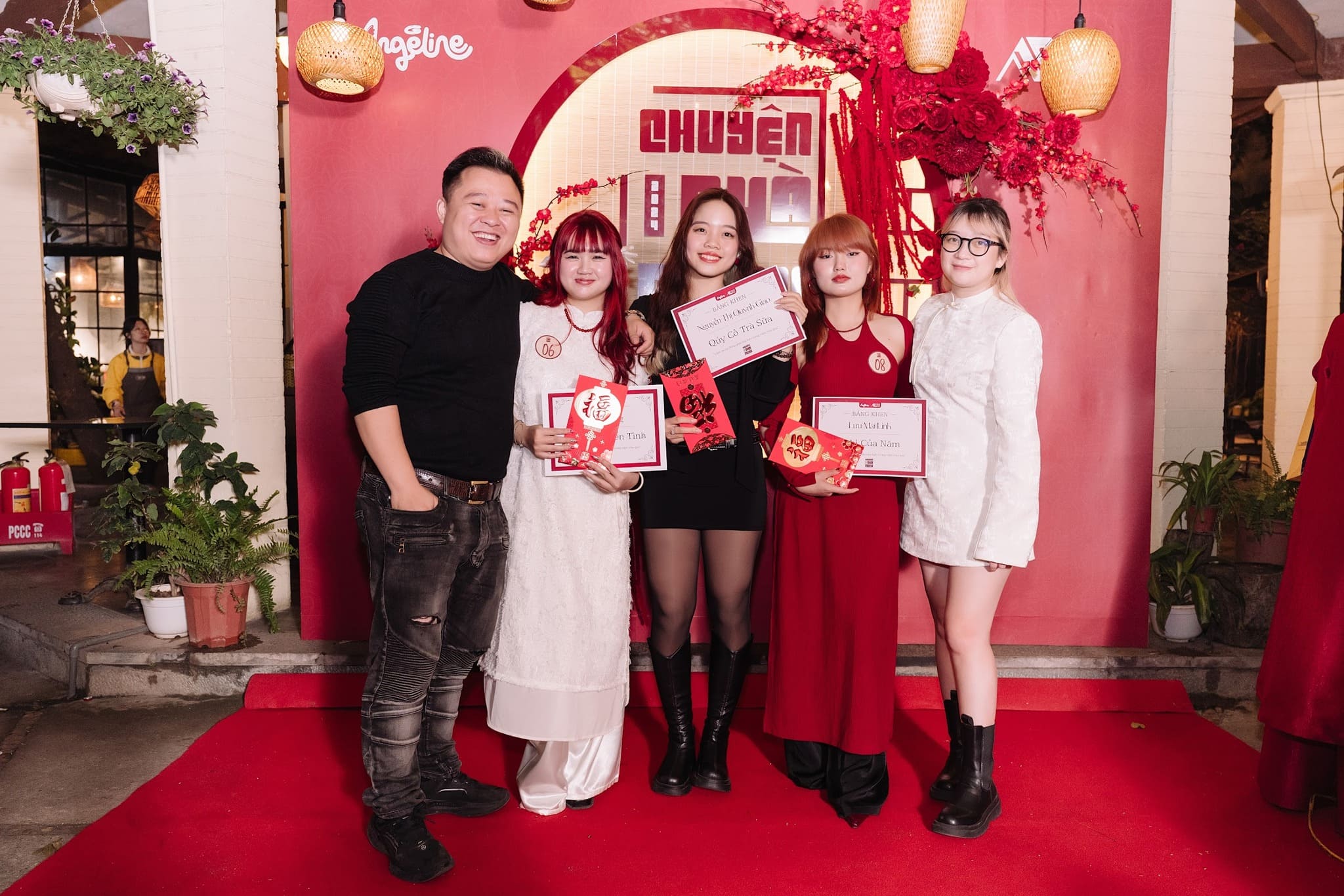 year end party chuyện nhà mình